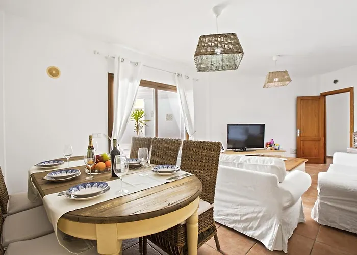 Villa Flora - Vipvipvillas