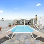 Villa Flora - Vipvipvillas