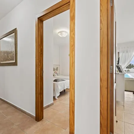 Flora - Vipvipvillas * Playa Blanca