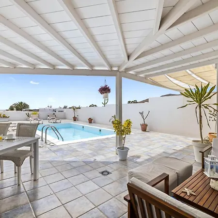 Flora - Vipvipvillas * Playa Blanca