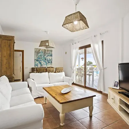 Villa Flora - Vipvipvillas Playa Blanca